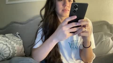 Snapshot of lylajades chatting on 01.23.25 Olivia online show from 01.23.25