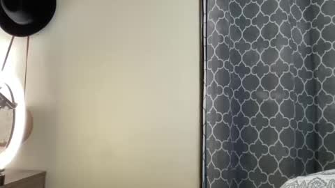 Snapshot of lylajades chatting on 01.30.25 Olivia online show from 01.30.25