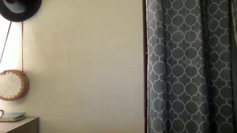 Snapshot of lylajades chatting on 02.09.25 Olivia online show from 02.09.25