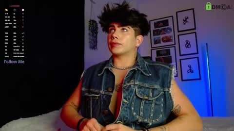 Snapshot of lylebennett_ chatting on 11.27.25 Lyle Bennett Freelance Model online show from 11.27.25