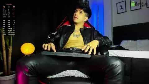 Lyle Bennett Freelance Model online show from 05.31.26