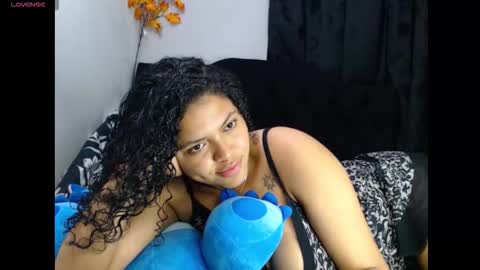 lylii_evans online show from 02.10.26