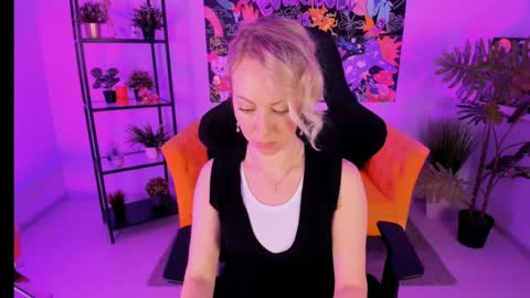 Lylith Skye NO NUDE model online show from 01.22.25