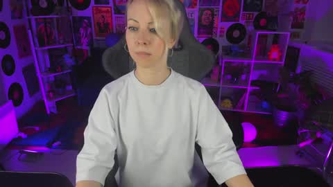 Lylith Skye NO NUDE model online show from 01.29.25