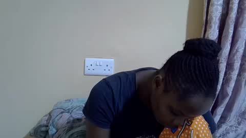 lyn_anna online show from 10.17.25