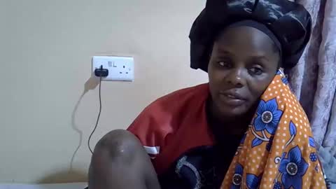 lyn_anna online show from 10.31.25