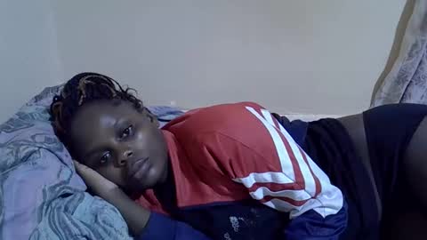 lyn_anna online show from 11.12.25