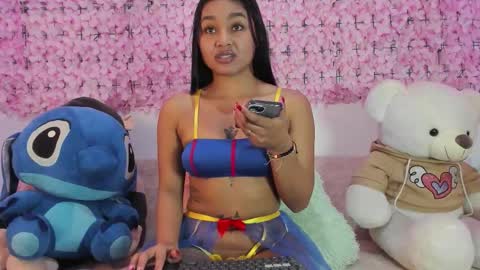 Snapshot of lynda_bonnie chatting on 11.24.25 lynda_bonnie online show from 11.24.25