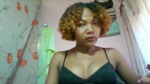 lyndah19 online show from 03.05.26