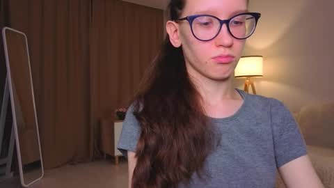 Snapshot of lynettebails chatting on 12.14.25 Sara online show from 12.14.25