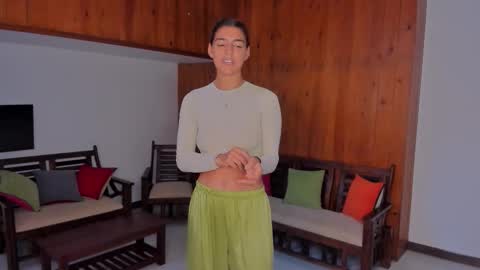  LYNN  online show from 11.30.25