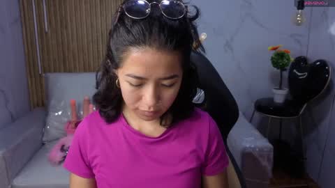 lynn_turner_ online show from 04.06.26