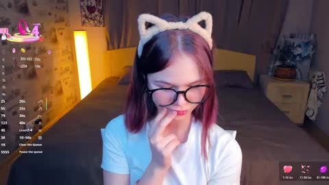 Cozy Lynns room online show from 12.04.25