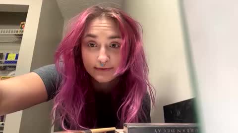 Snapshot of lynnkitten69000 chatting on 12.18.25 Lynn online show from 12.18.25