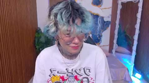 lyra_tay online show from 06.10.26