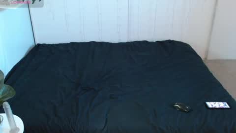 Snapshot of lyrajrose chatting on 10.07.25 Lyra Rose online show from 10.07.25