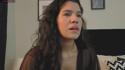 Snapshot of lyriadiamond_ chatting on 05.18.26 Lyria Diamond online show from 05.18.26