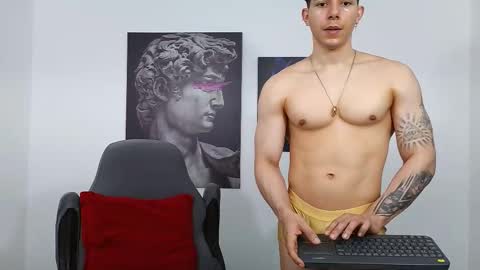 Snapshot of lysan_corv chatting on 11.05.25 Lysan online show from 11.05.25