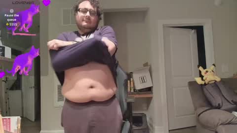 Snapshot of lyxx_2 chatting on 10.13.25 lyxx_2 online show from 10.13.25