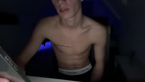  NEW   Leo  lz britboy online show from 02.04.25