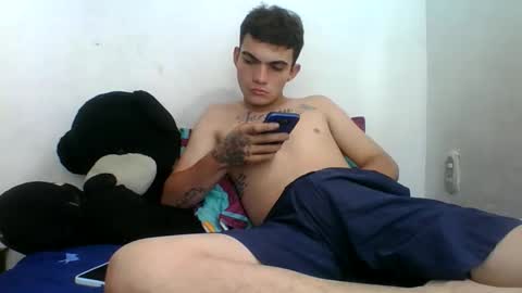 Snapshot of m0ntana777 chatting on 10.04.25 m0ntana777 online show from 10.04.25