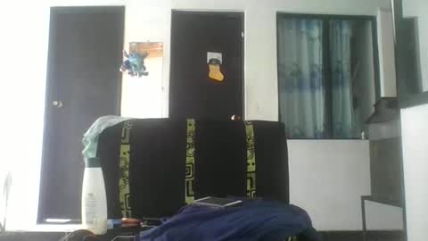 Snapshot of m0ntana777 chatting on 10.17.25 m0ntana777 online show from 10.17.25