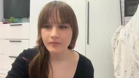 m1umiu online show from 04.16.26