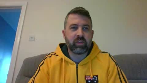 Snapshot of m5572 chatting on 11.20.25 Mathew online show from 11.20.25