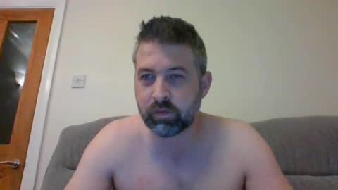 Snapshot of m5572 chatting on 11.27.25 Mathew online show from 11.27.25