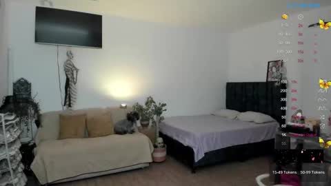 maaddy_ online show from 10.29.25