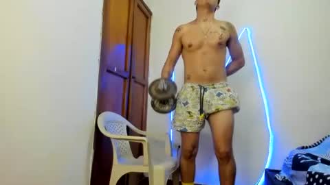 Snapshot of maaster420 chatting on 11.27.25 itgram pezlo josue online show from 11.27.25