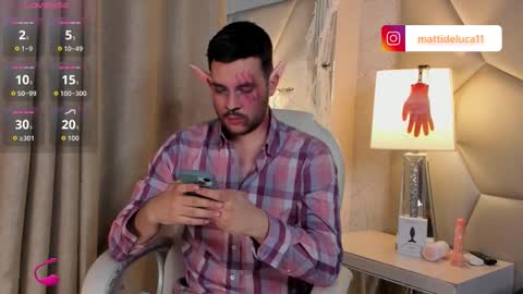 Snapshot of maatt_de_luca chatting on 10.30.25 Matt De Luca online show from 10.30.25