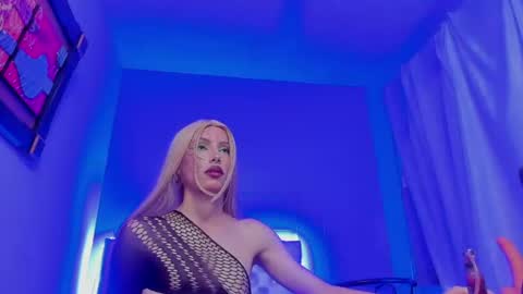 Snapshot of mabbelnova chatting on 06.20.26 mabbelnova online show from 06.20.26