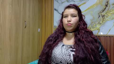 mabelineyesgreen303av online show from 12.16.25