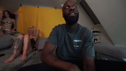 Mac Troy online show from 12.05.24