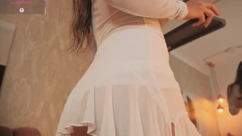 Snapshot of maca_bloom chatting on 11.20.25 Maca online show from 11.20.25