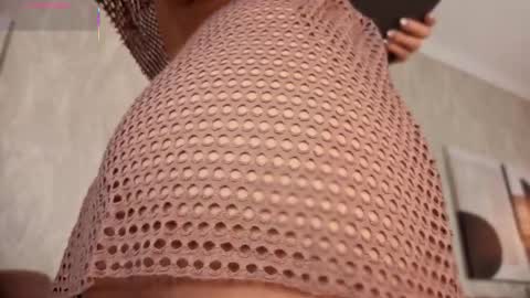 Snapshot of maca_bloom chatting on 11.27.25 Maca online show from 11.27.25