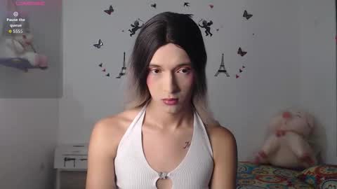 macarena_05_ online show from 09.14.25