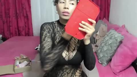 Mac Delice online show from 09.22.25