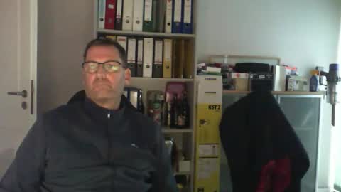 macfly67 online show from 10.05.25