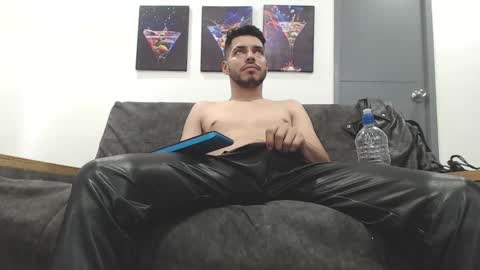 instagram mackdanielsx online show from 02.11.26