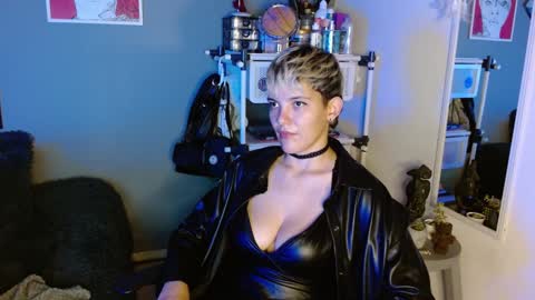 Noah Askew online show from 02.07.25