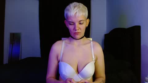 Noah Askew online show from 04.08.26