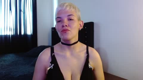 Noah Askew online show from 04.11.26