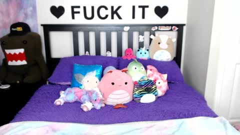 Mackenzie Wolfe online show from 01.15.25