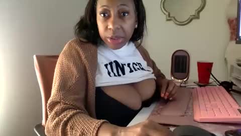 madam_glam online show from 04.07.26