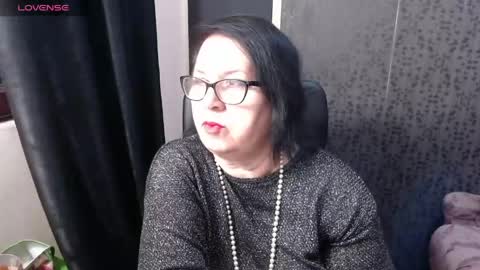 Snapshot of madam_sanjanne chatting on 05.18.26 Madam Sanjanne online show from 05.18.26