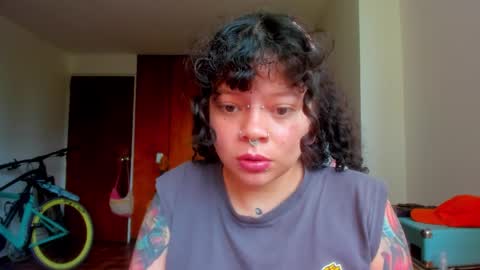 Snapshot of madam_sativa chatting on 02.05.26 di online show from 02.05.26