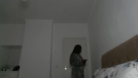 YourMadamIndigo online show from 01.12.25