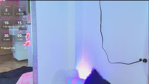 maddie 09 online show from 11.08.25